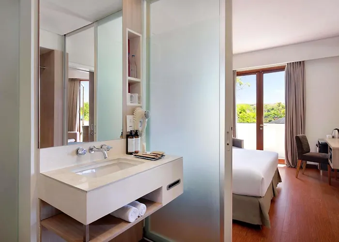Mercure Bali 4*