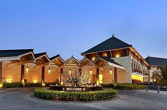 Mercure Bali 4*